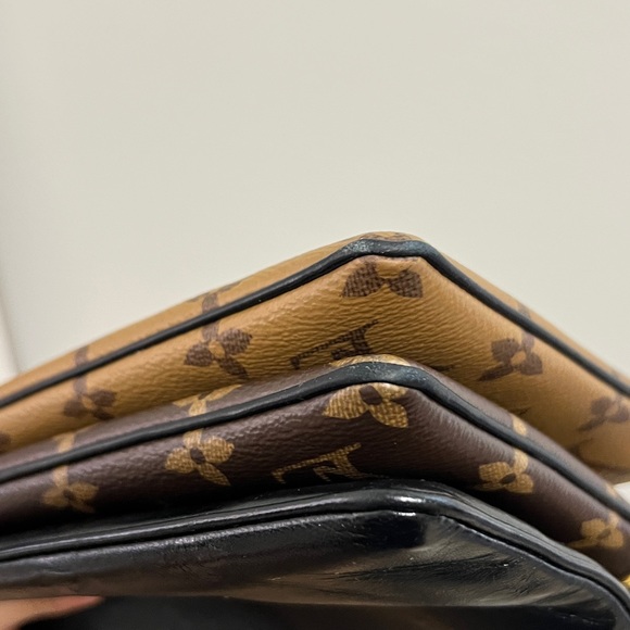 Sold Louis Vuitton LV3 Pochette - Picture 13 of 17